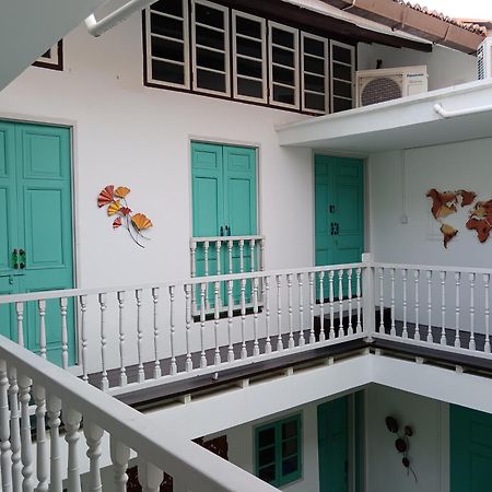 The Georgetown Green Gates 外观 照片
